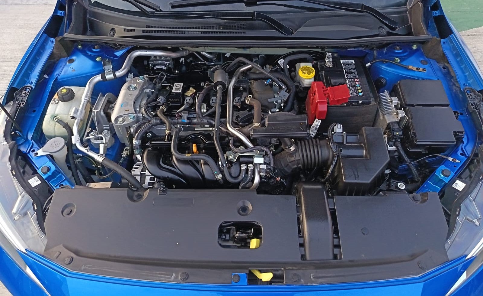 2023 Nissan SENTRA 4 PTS SR PLATINUM CVT AAC AUT ASTOS DEPORTIVOS BOSE PIEL NEGRA QC F LED RA-18