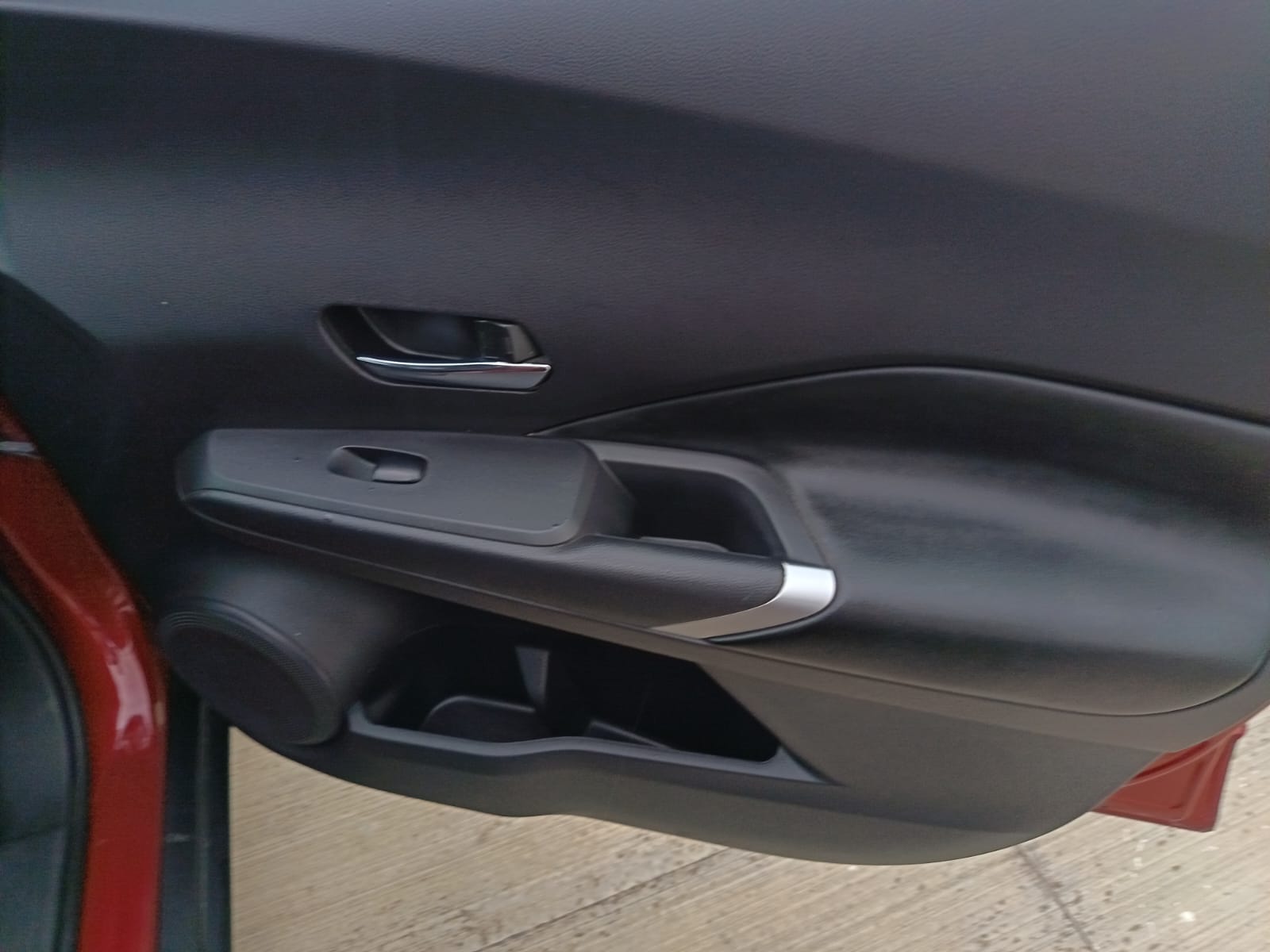 2023 Nissan KICKS 5 PTS PLATINUM 16L TA AAC AUT PIEL GPS RA-18